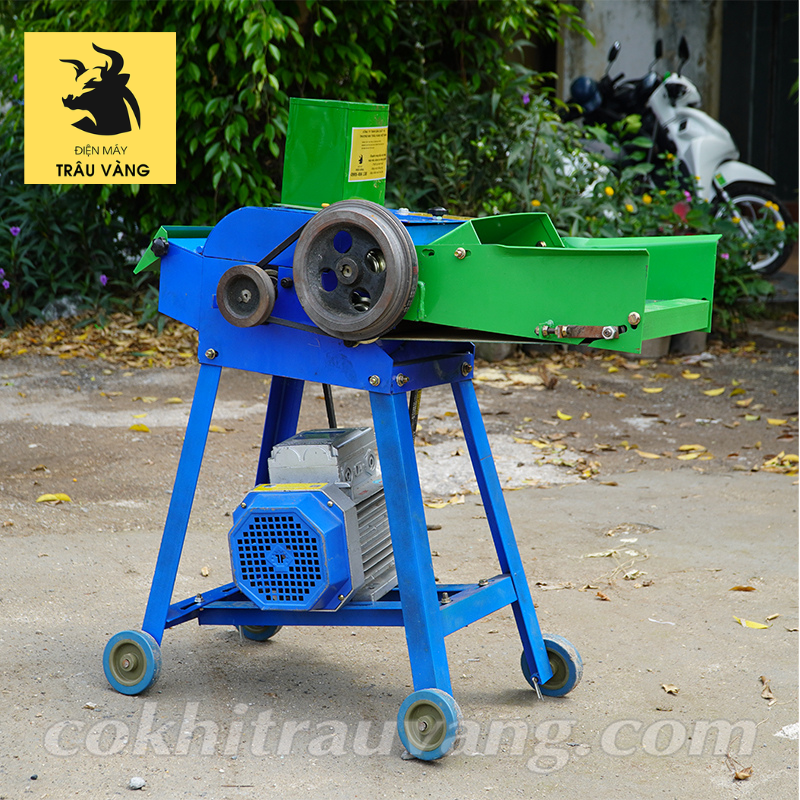 Máy băm cỏ có băng tải Máy băm cỏ có băng tải